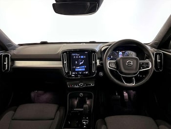 Used Volvo XC40 2022 for sale - 76908633: Photo