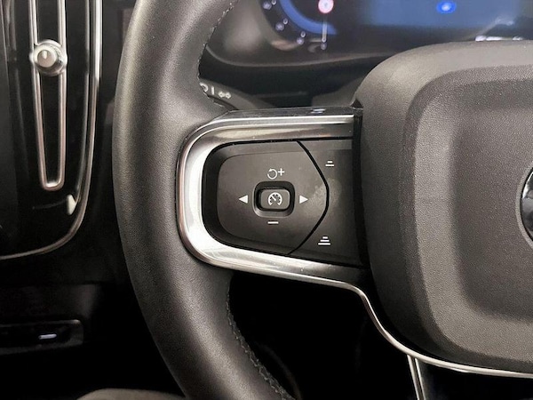 Used Volvo XC40 2022 for sale - 76209429: Photo 17