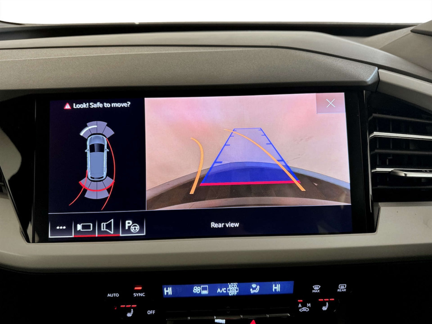 Used Audi Q4 e-tron 2022 for sale - 77380725: Photo 19