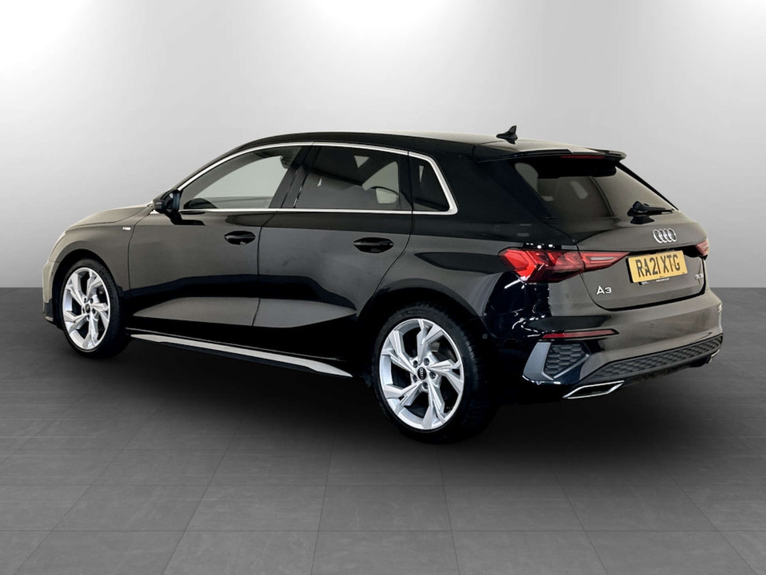 Used Audi A3 2021 for sale - 77678690: Photo 8