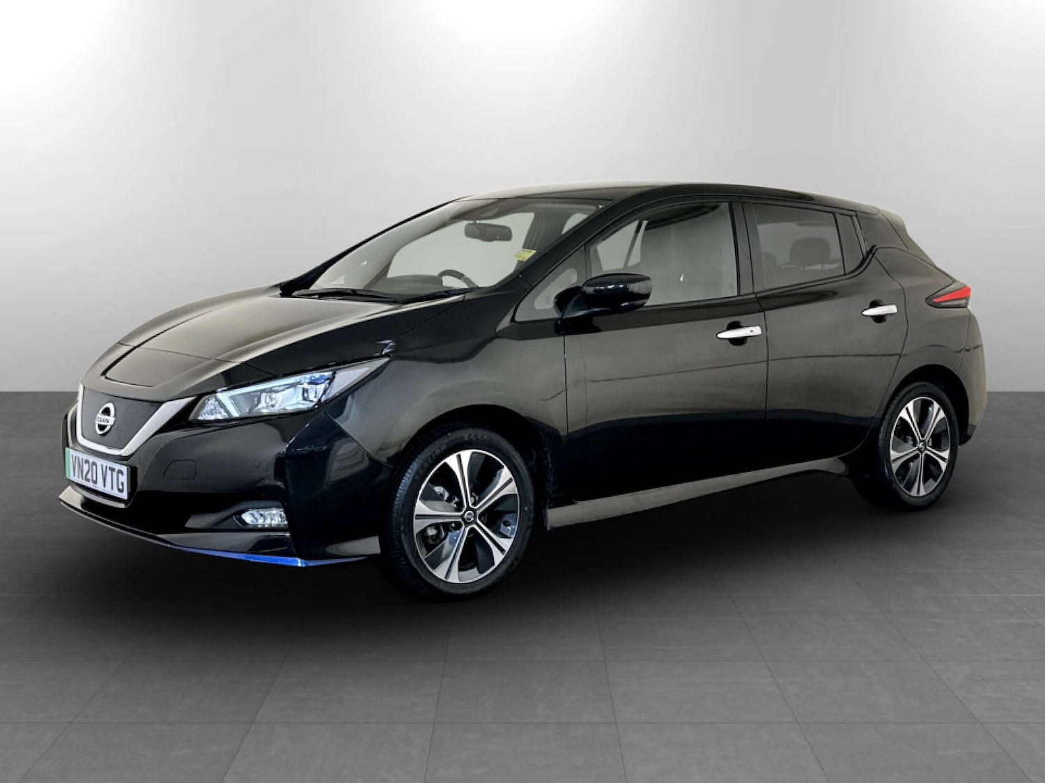 Used Nissan Leaf 2020 for sale - 77357555: Photo 6