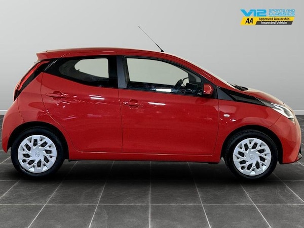 Used Toyota AYGO 2020 for sale - 76222627: Photo 11