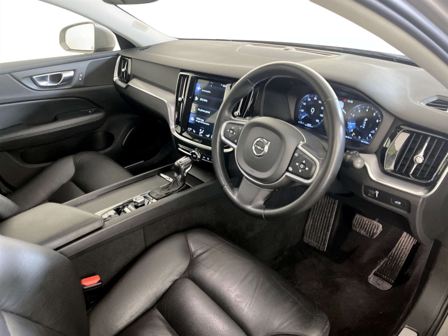 Used Volvo V60 2020 for sale - 77227736: Photo 15