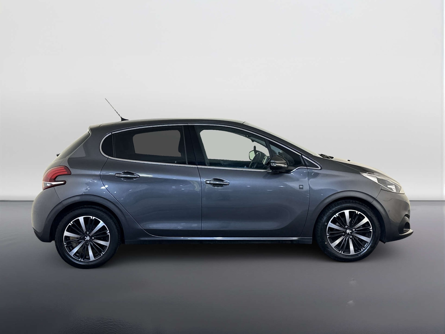 Used Peugeot 208 2019 for sale - 78011133: Photo 11