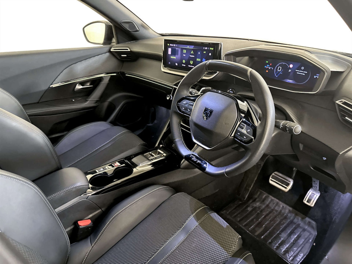 Used Peugeot 2008 2023 for sale - 77276701: Photo 15