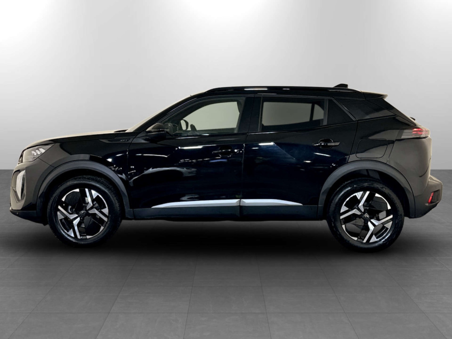 Used Peugeot 2008 2023 for sale - 77276701: Photo 7