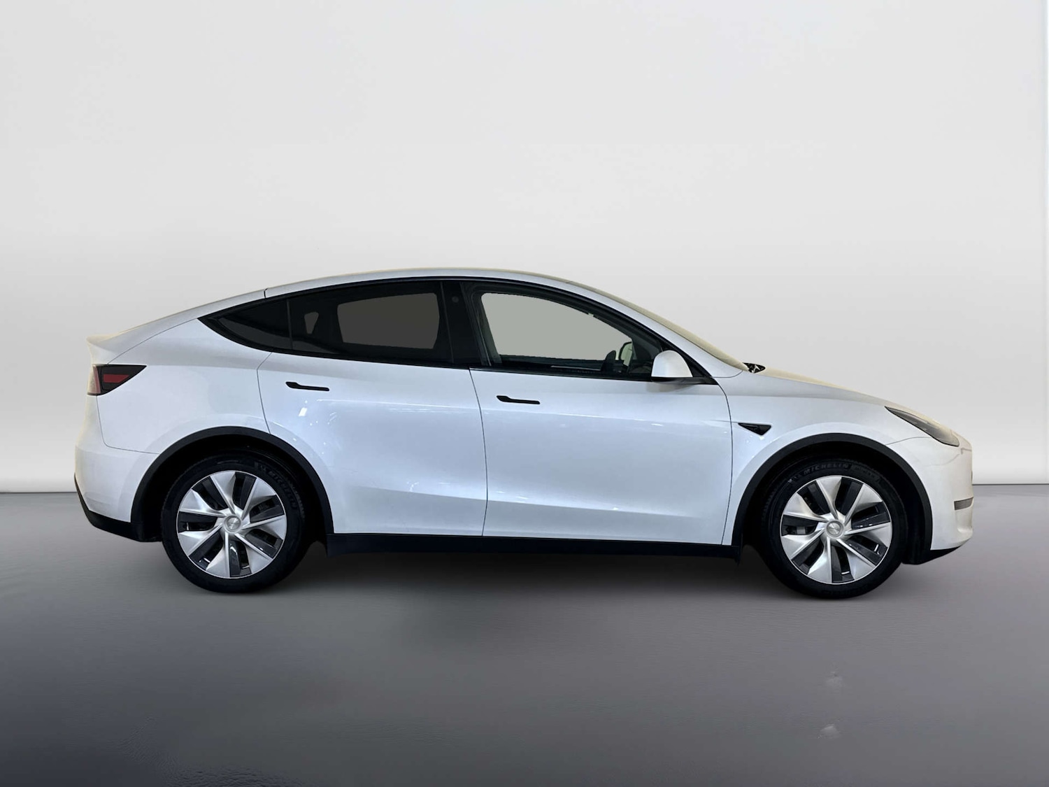 Used Tesla Model Y 2022 for sale - 77877272: Photo 7