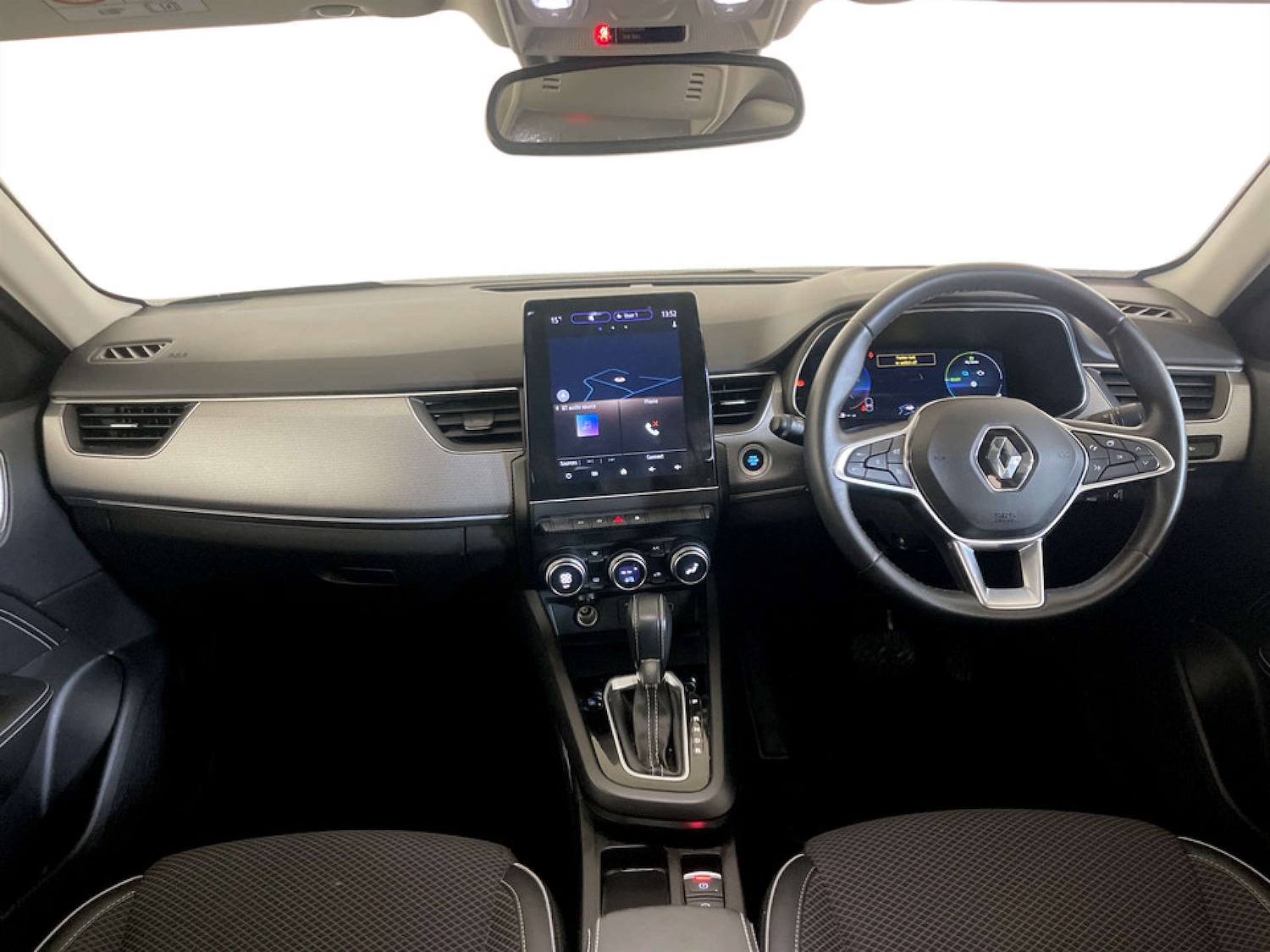 Used Renault Arkana 2023 for sale - 77185217: Photo 3