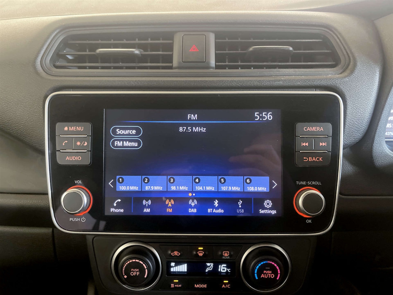 Used Nissan Leaf 2022 for sale - 77357558: Photo 22