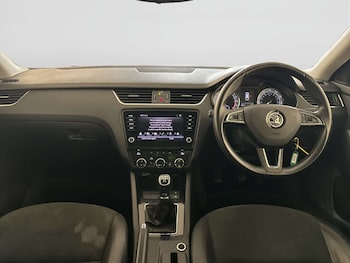 Used Skoda Octavia 2019 for sale - 78523404: Photo