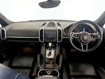 Used Porsche Cayenne 2017 for sale - 75077376: Photo