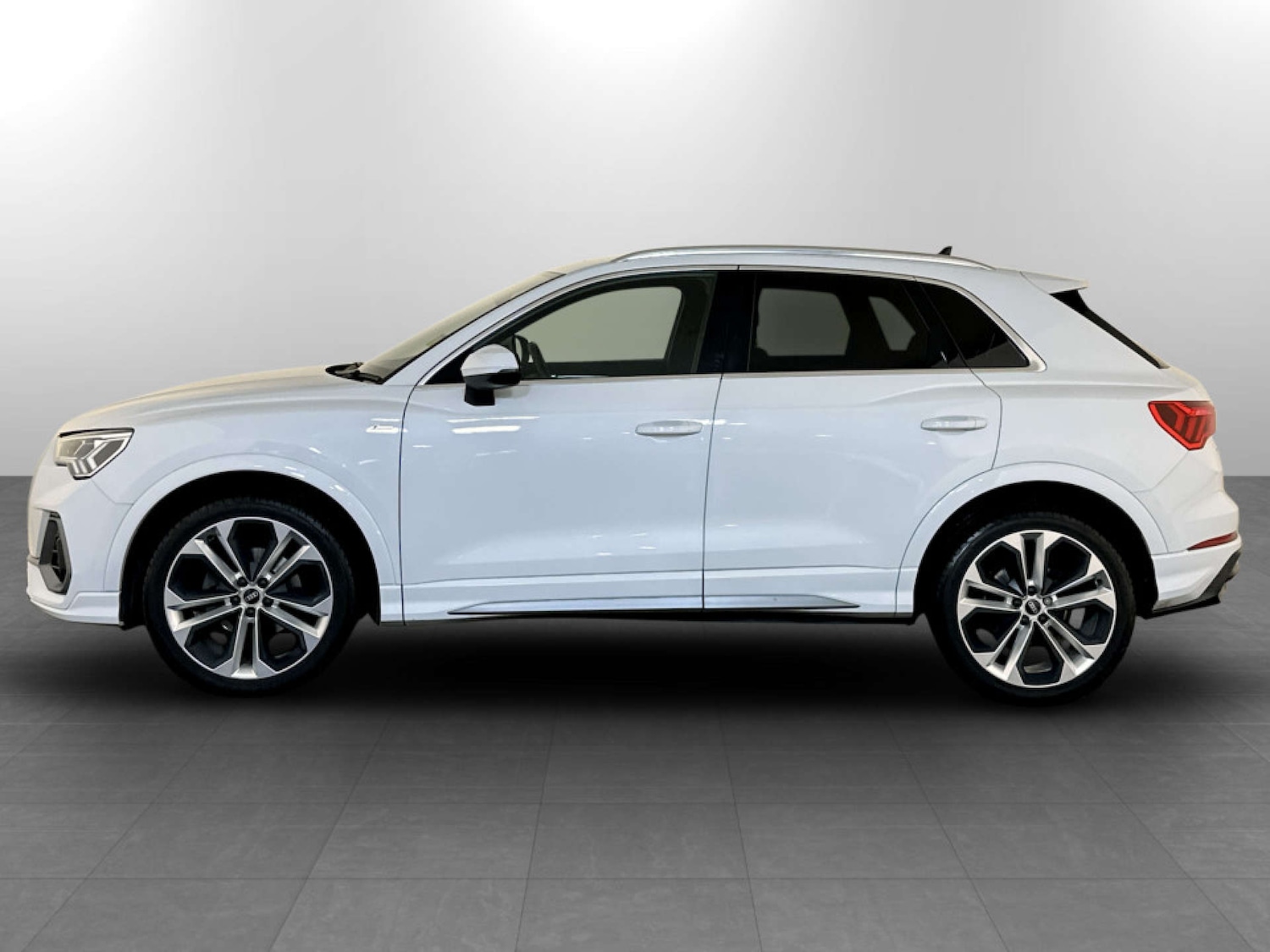 Used Audi Q3 2021 for sale - 77233573: Photo 7
