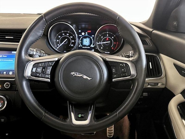 Used Jaguar E-Pace 2019 for sale - 76322355: Photo 16