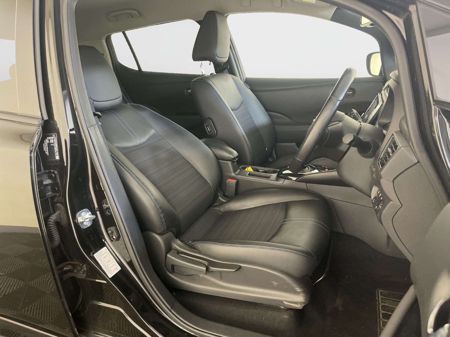 Used Nissan Leaf 2020 for sale - 78083382: Photo 13