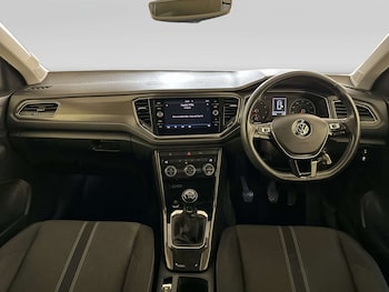 Used Volkswagen T-Roc 2019 for sale - 79459641: Photo