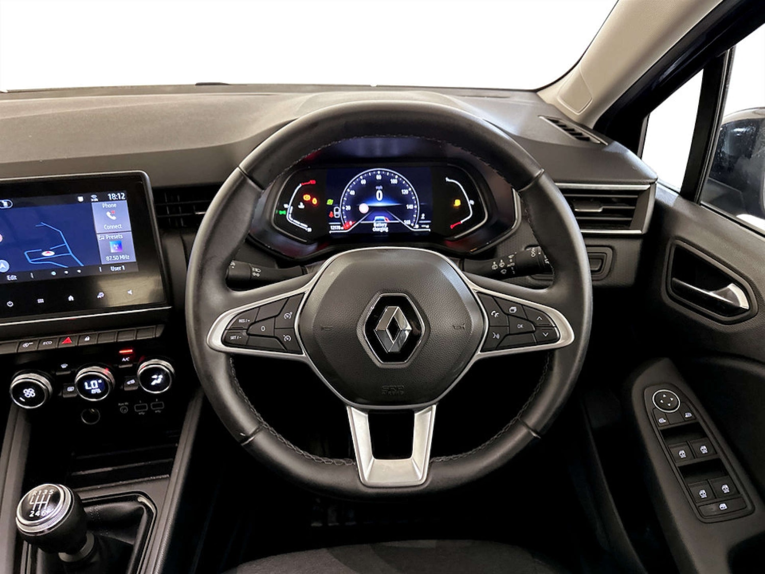 Used Renault Clio 2023 for sale - 77766864: Photo 17