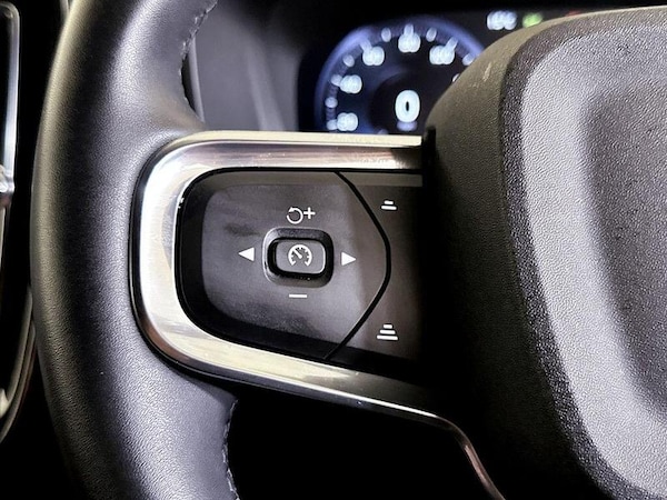 Used Volvo XC40 2021 for sale - 76332470: Photo 17