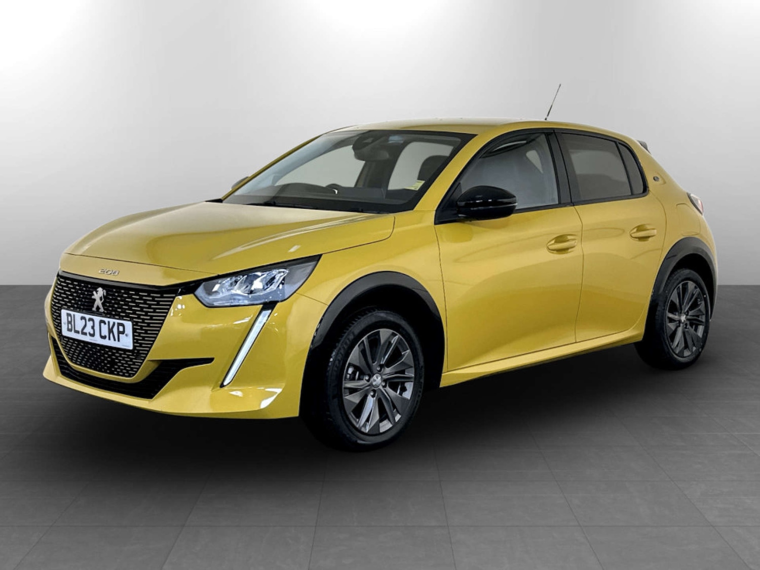 Used Peugeot 208 2023 for sale - 77523451: Photo 6