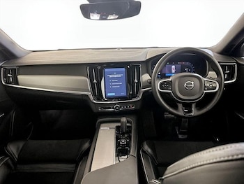 Used Volvo V90 2022 for sale - 76104845: Photo