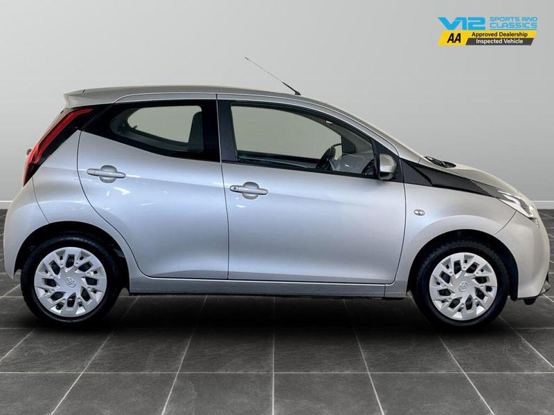 Used Toyota AYGO 2021 for sale - 76580742: Photo 11