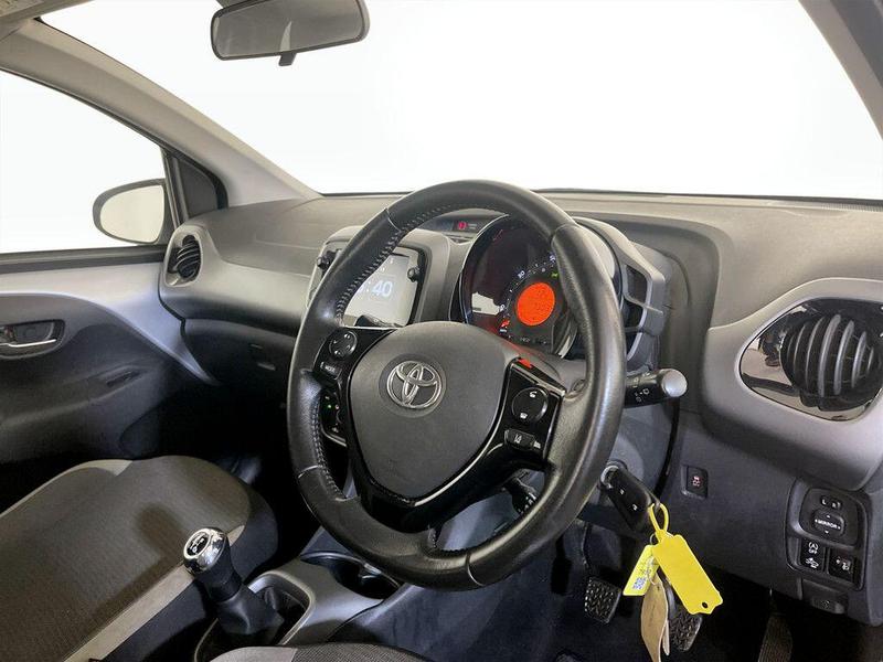 Used Toyota AYGO 2021 for sale - 76580742: Photo 17
