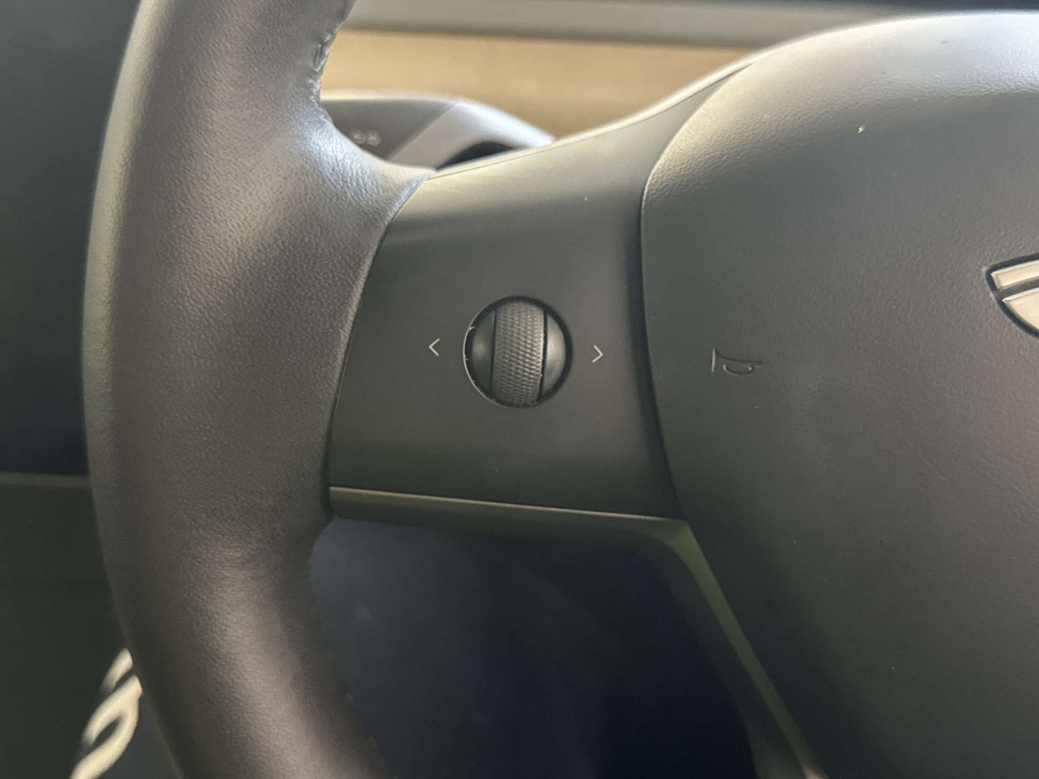 Used Tesla Model 3 2020 for sale - 77937223: Photo 17