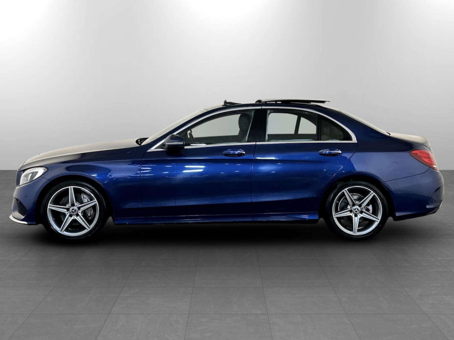 Used Mercedes-Benz C Class 2017 for sale - 77342216: Photo 7