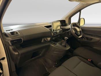 Used Peugeot Partner 2023 for sale - 79684107: Photo