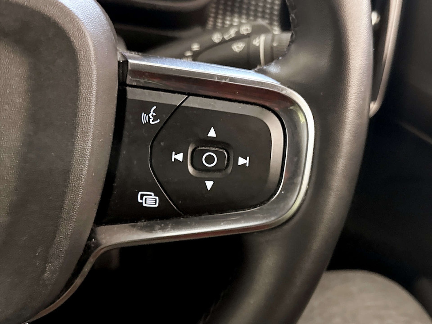 Used Volvo XC40 2021 for sale - 77408962: Photo 17