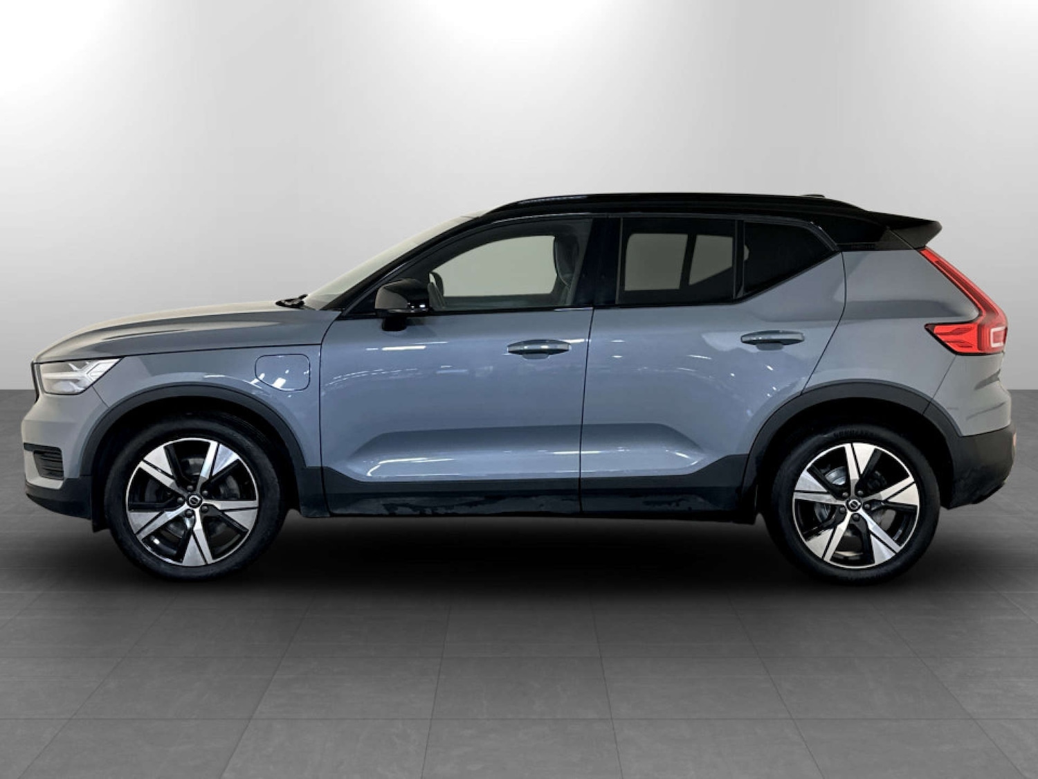 Used Volvo XC40 2021 for sale - 77408962: Photo 5