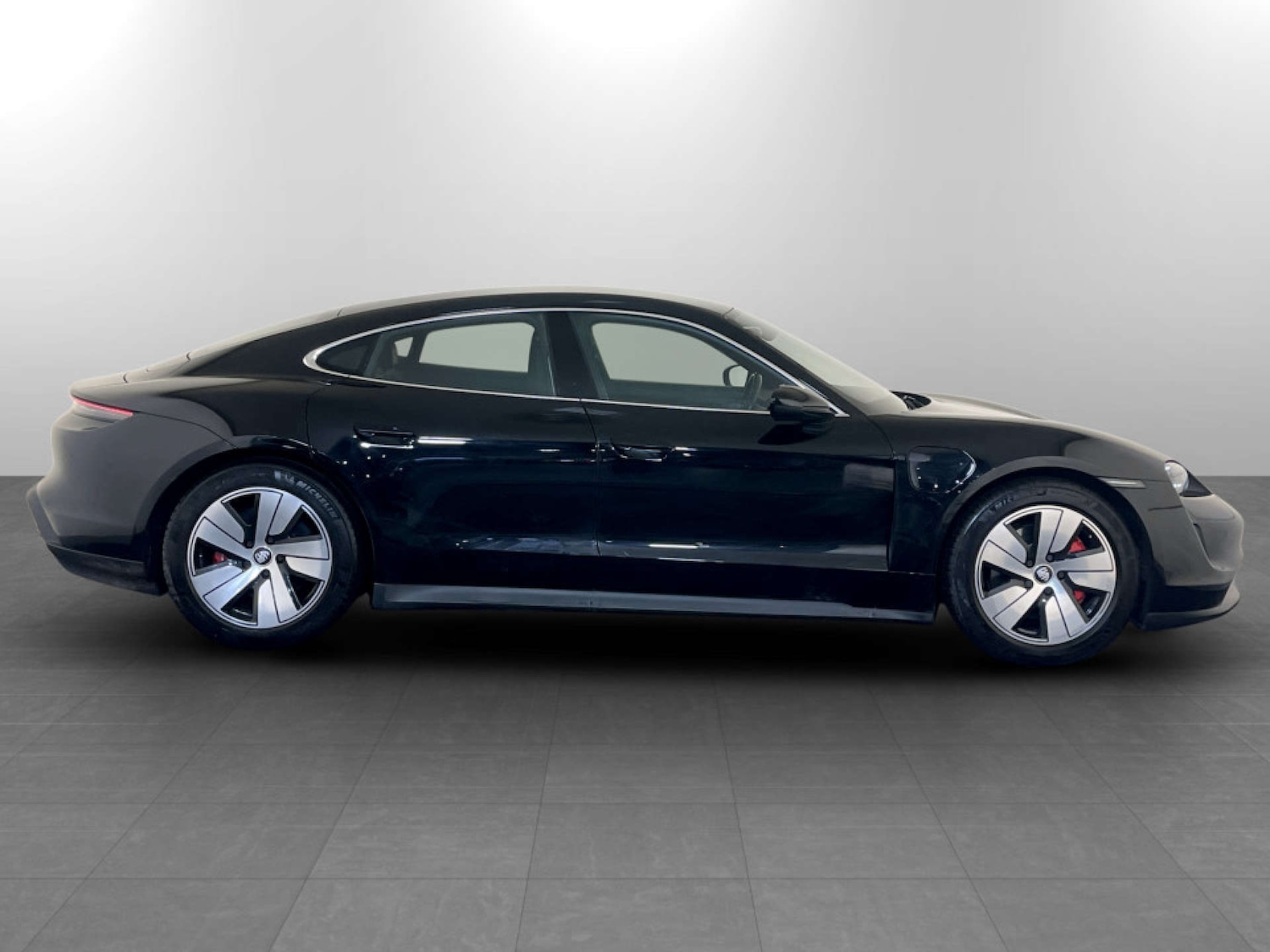 Used Porsche Taycan 2022 for sale - 77452538: Photo 10