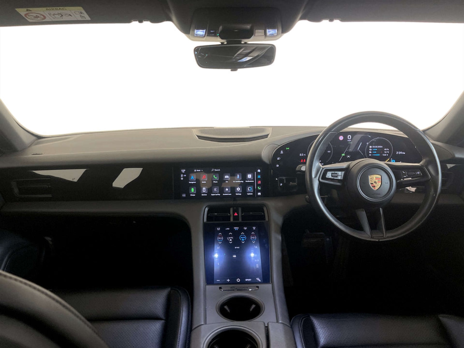 Used Porsche Taycan 2022 for sale - 77452538: Photo 3