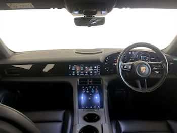 Used Porsche Taycan 2022 for sale - 77452538: Photo