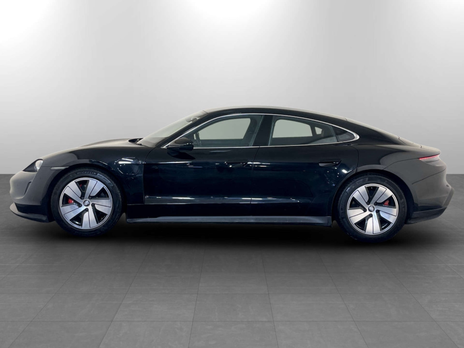 Used Porsche Taycan 2022 for sale - 77452538: Photo 6