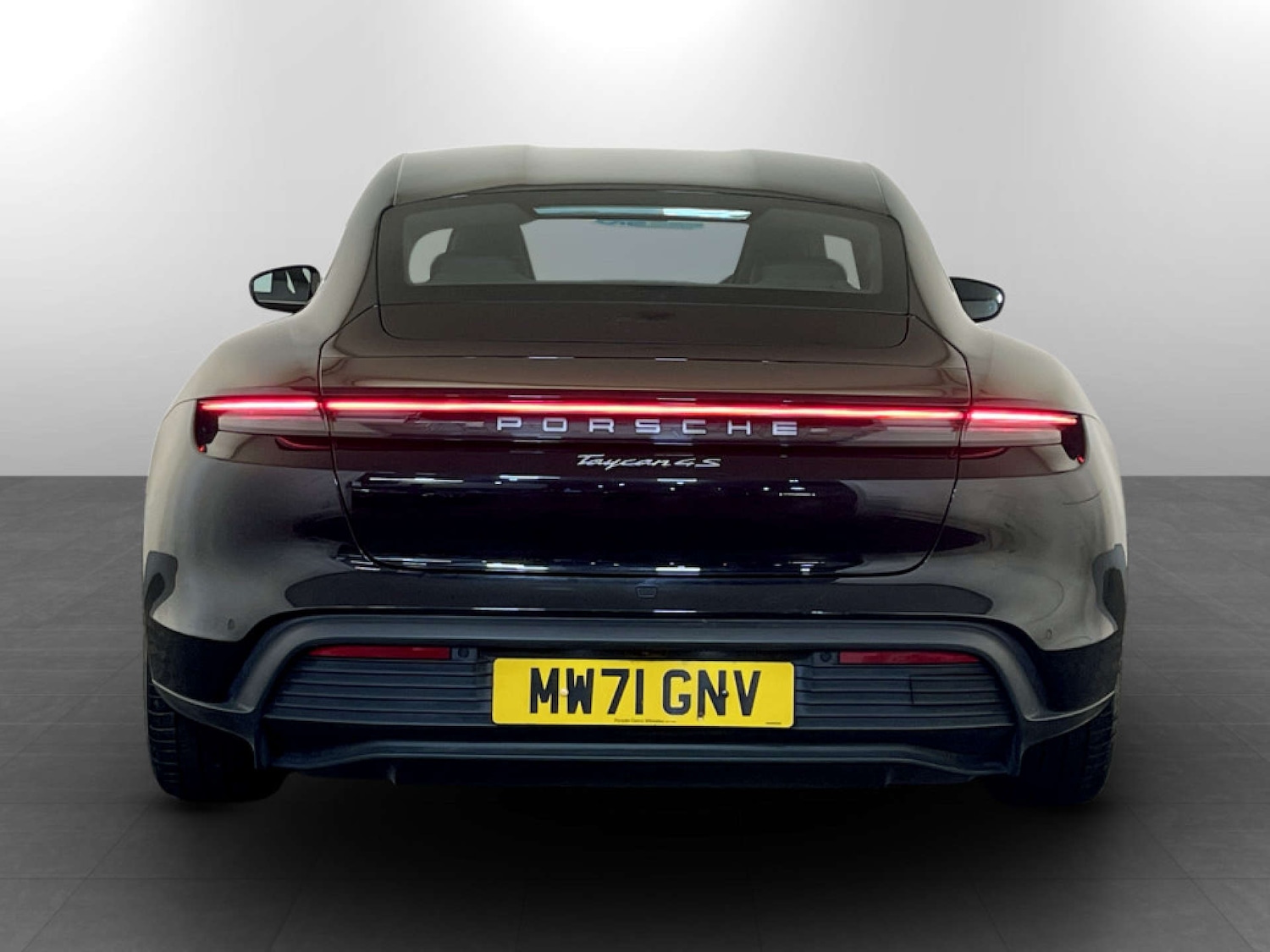 Used Porsche Taycan 2022 for sale - 77452538: Photo 8