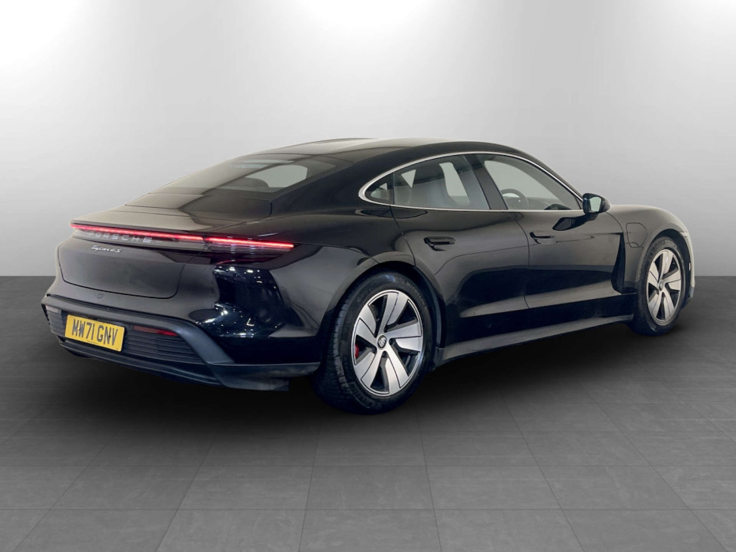 Used Porsche Taycan 2022 for sale - 77452538: Photo 9