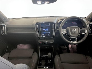 Used Volvo XC40 2022 for sale - 76382226: Photo