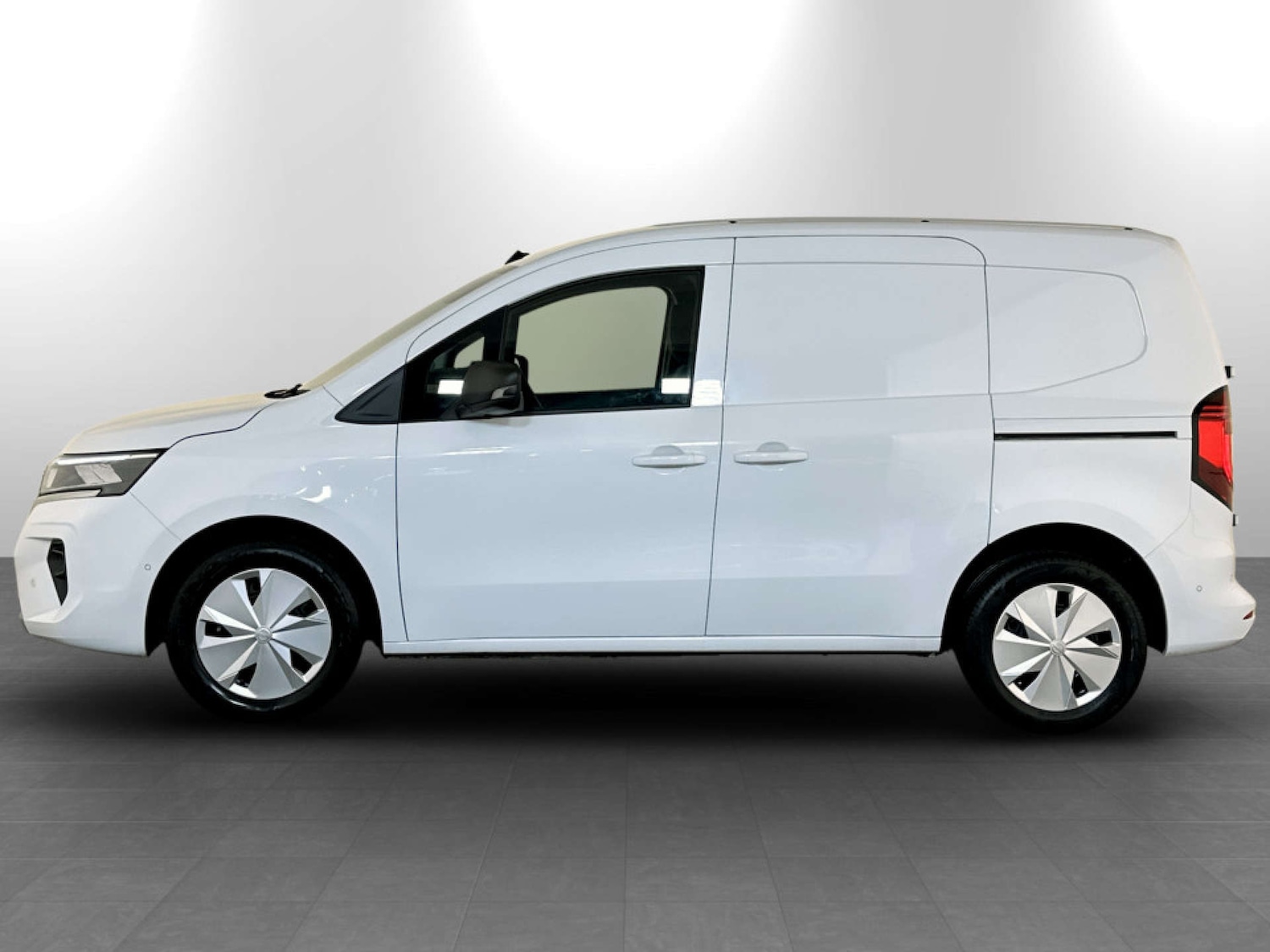 Used Nissan Other 2023 for sale - 77406111: Photo 6