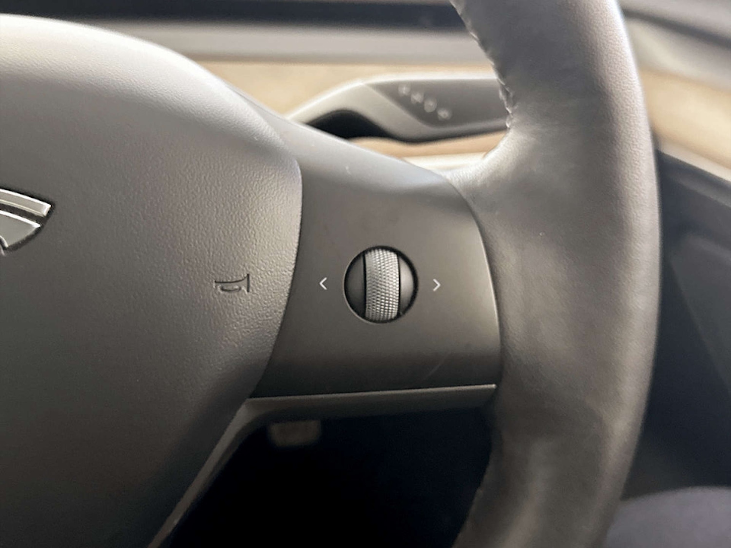 Used Tesla Model 3 2021 for sale - 77378378: Photo 19