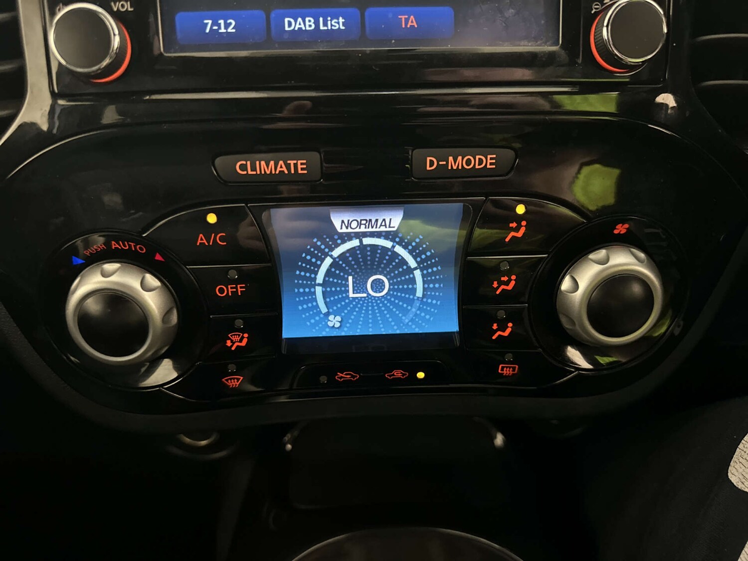 Used Nissan Juke 2018 for sale - 77920663: Photo 24