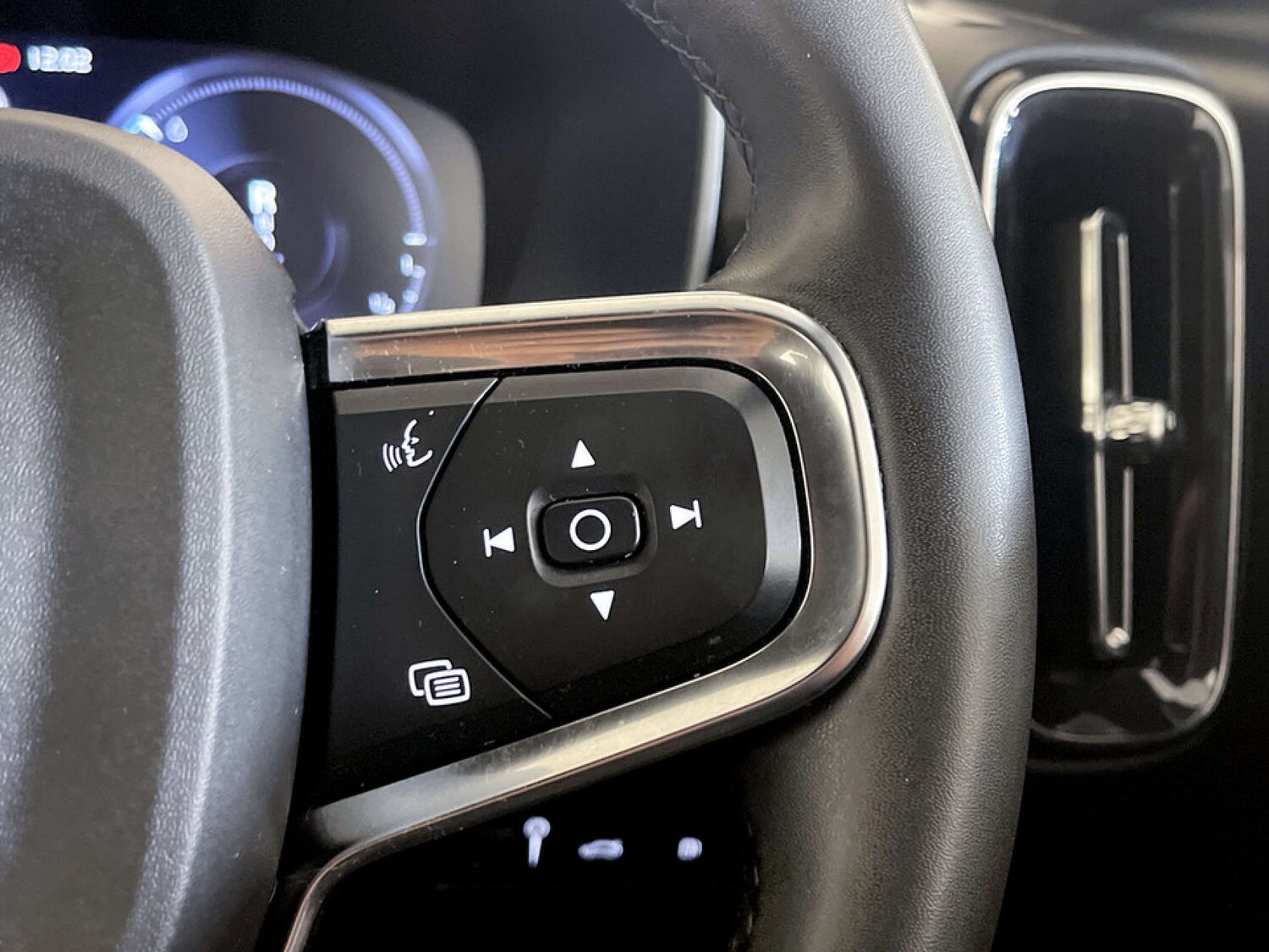 Used Volvo XC40 2022 for sale - 77469998: Photo 19