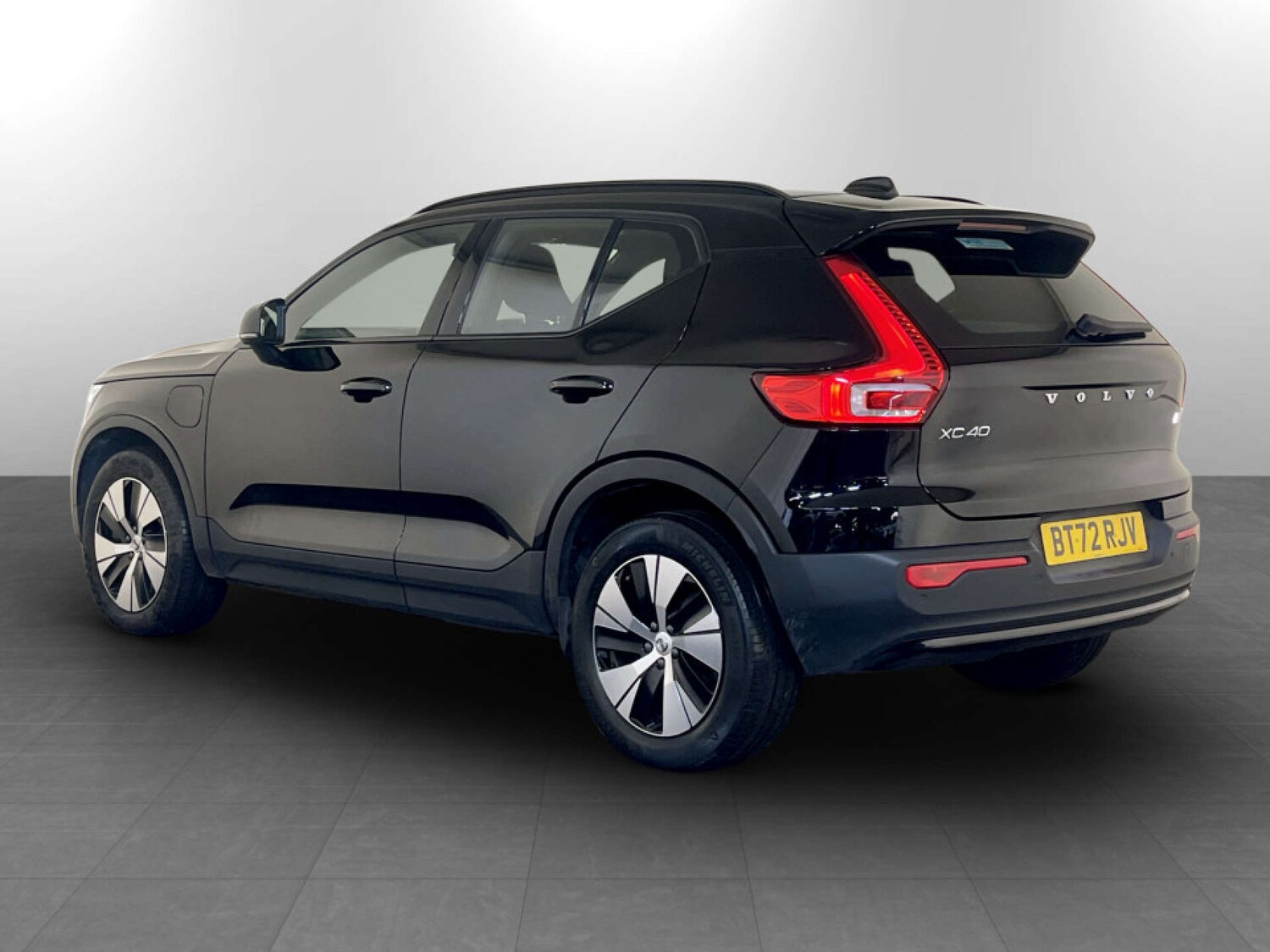Used Volvo XC40 2022 for sale - 77469998: Photo 8