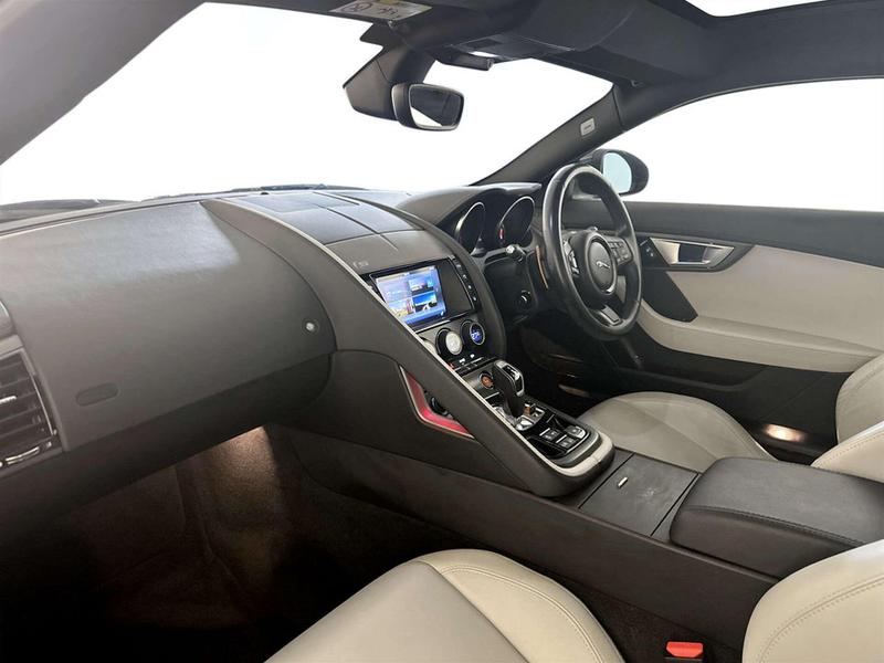 Used Jaguar F-Type 2016 for sale - 77100690: Photo 12