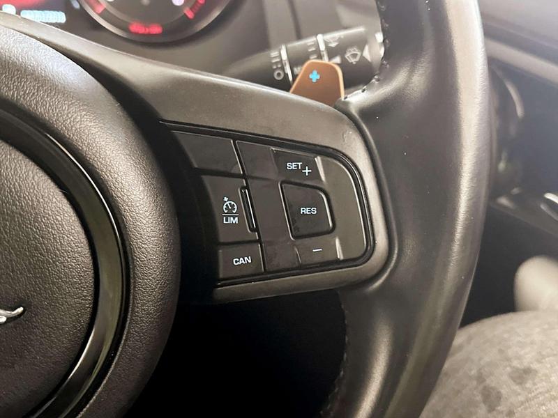 Used Jaguar F-Type 2016 for sale - 77100690: Photo 21