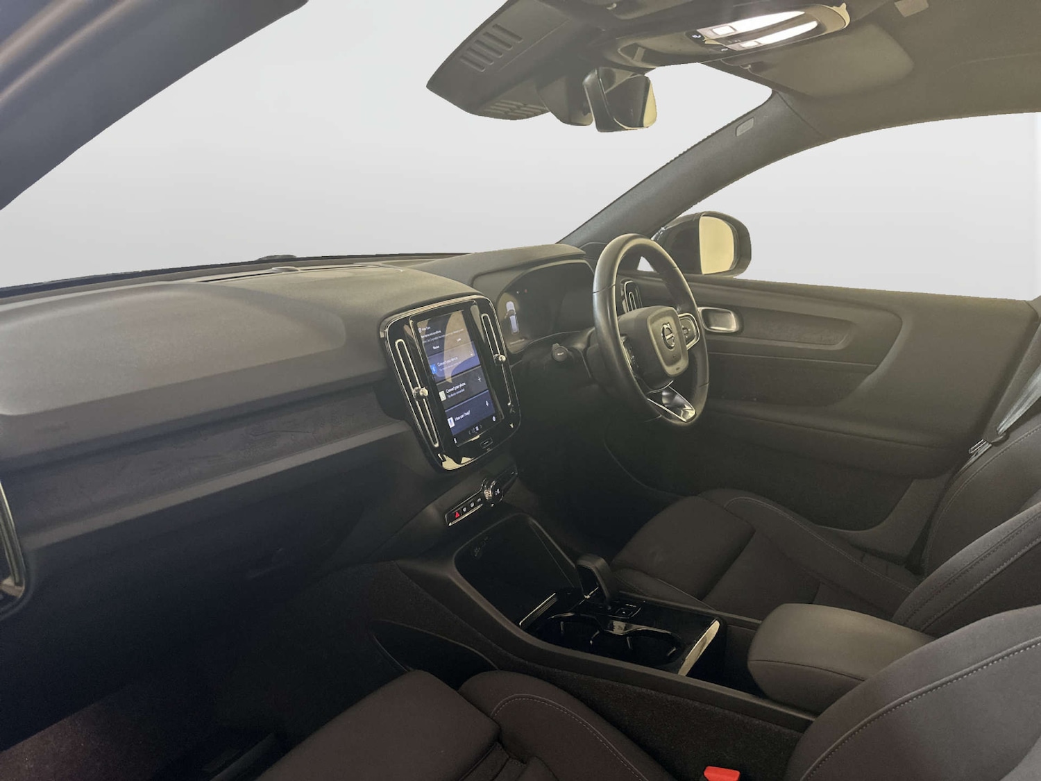 Used Volvo XC40 2023 for sale - 77945408: Photo 12