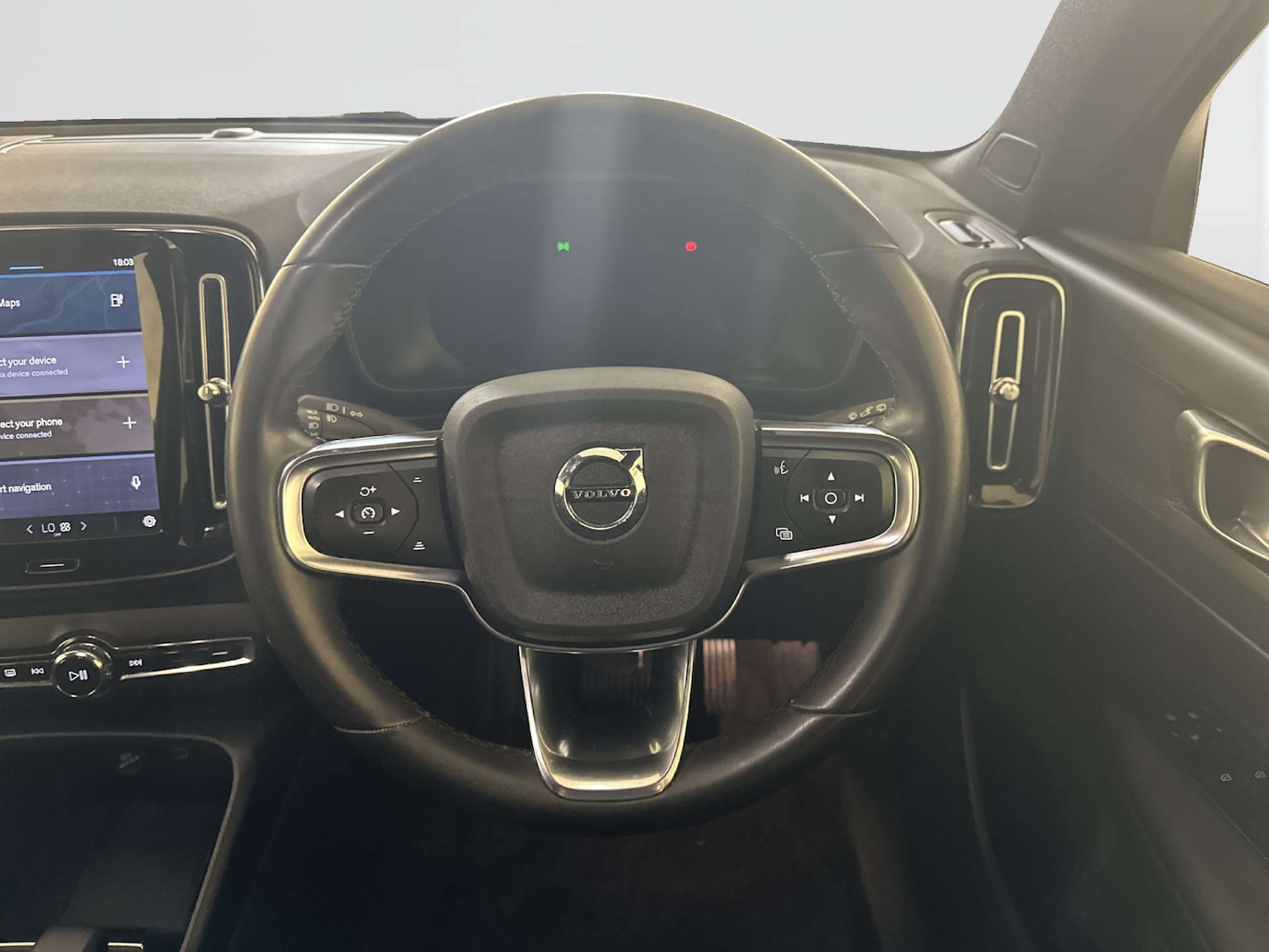 Used Volvo XC40 2023 for sale - 77945408: Photo 16