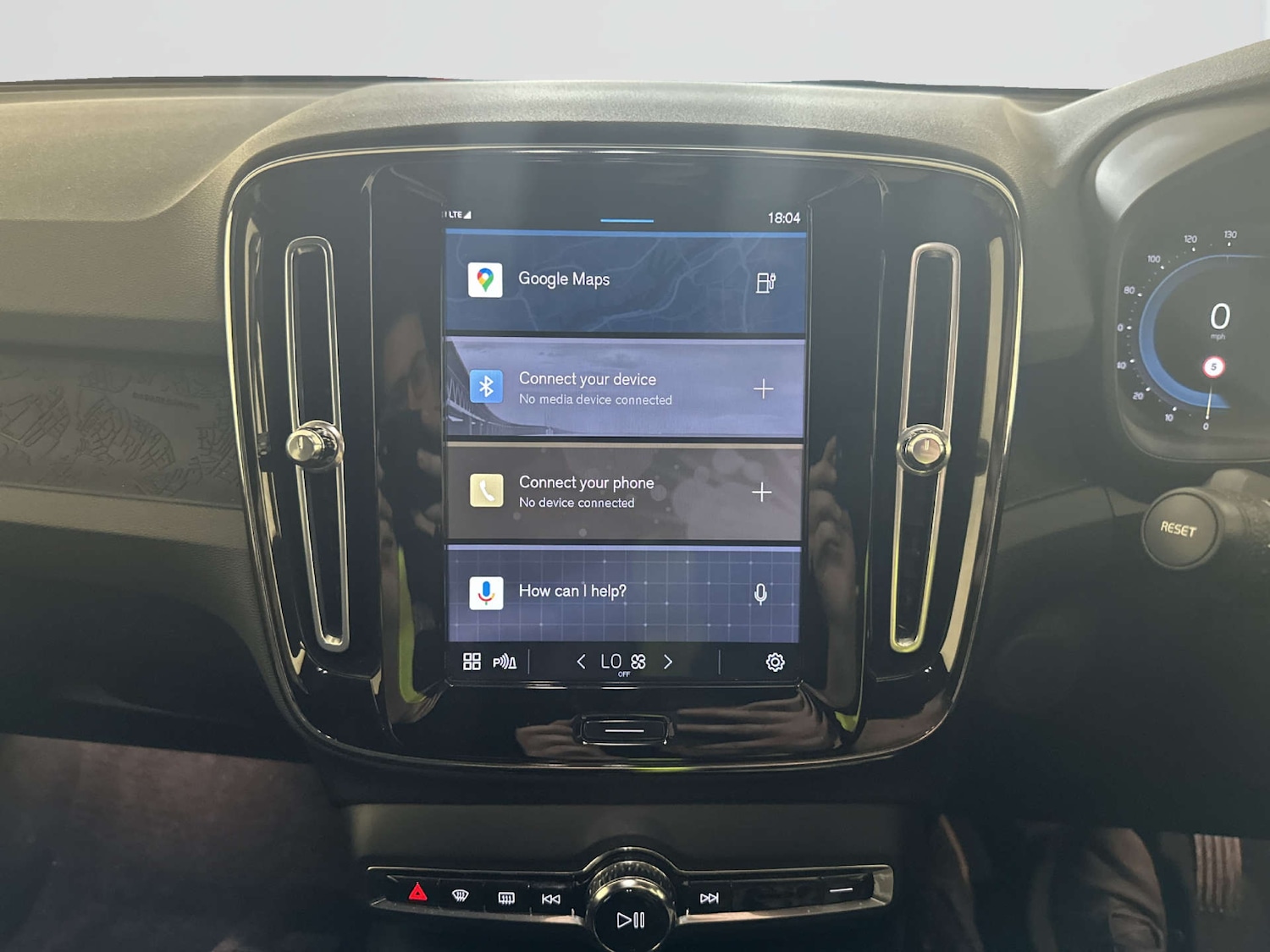 Used Volvo XC40 2023 for sale - 77945408: Photo 22