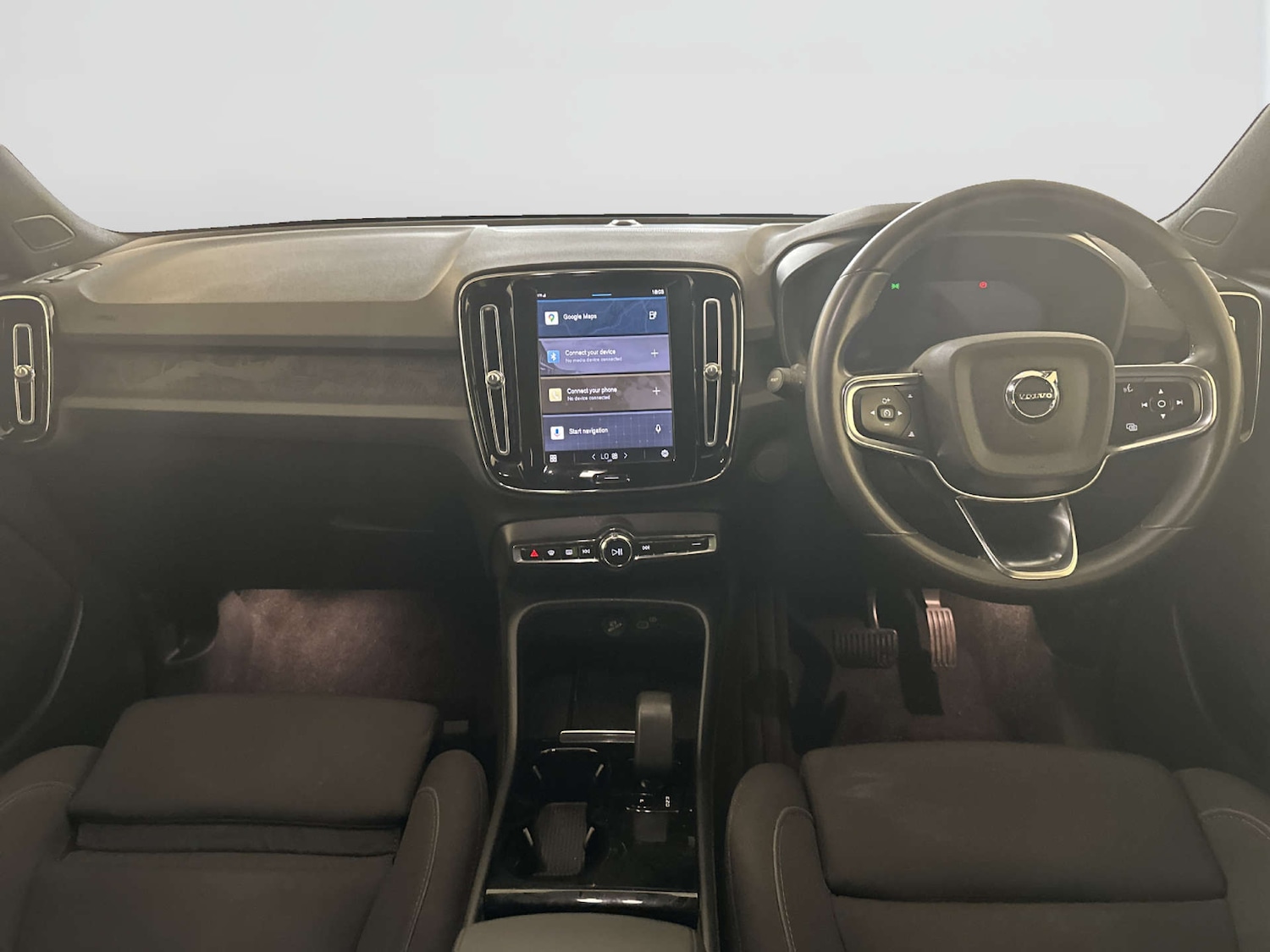 Used Volvo XC40 2023 for sale - 77945408: Photo 3