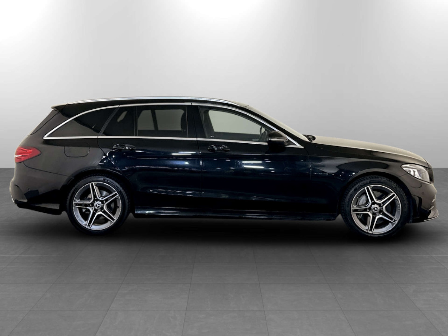 Used Mercedes-Benz C Class 2021 for sale - 77880439: Photo 11