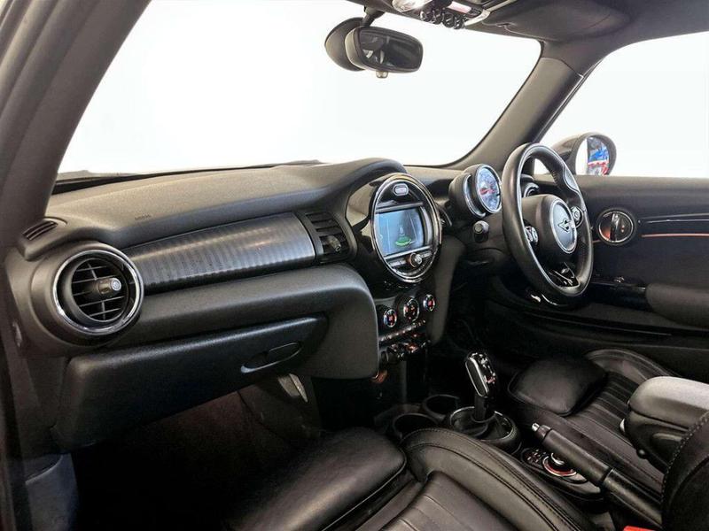 Used MINI Hatch 2019 for sale - 76826154: Photo 12